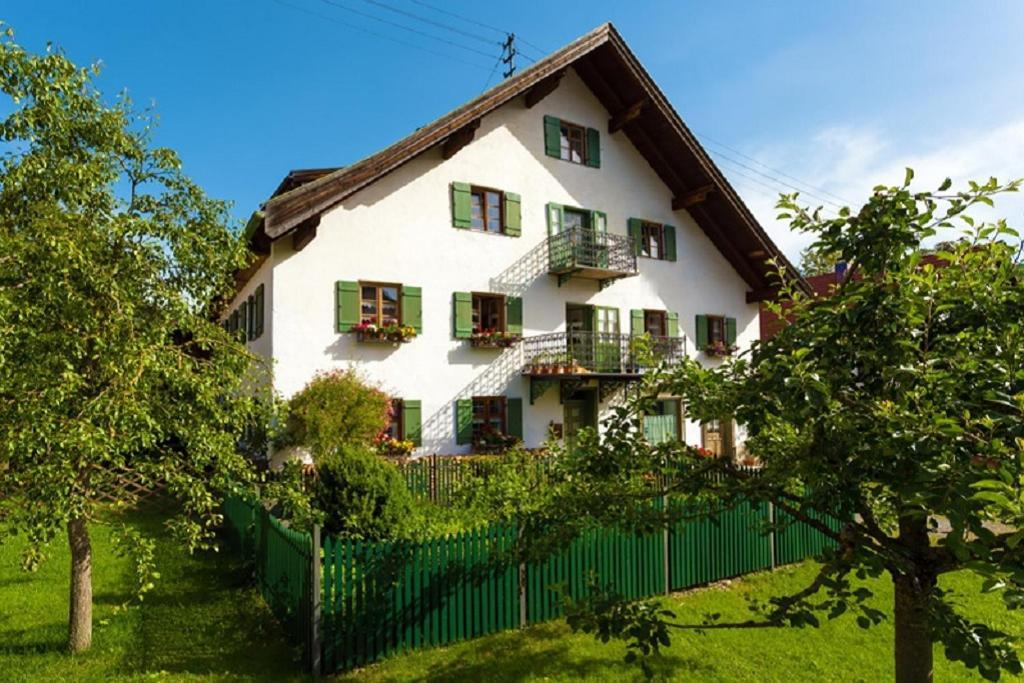 Ferienwohnung Wachsbichl Унтерамергау Екстериор снимка